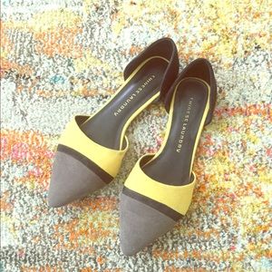 Chinese Laundry flats